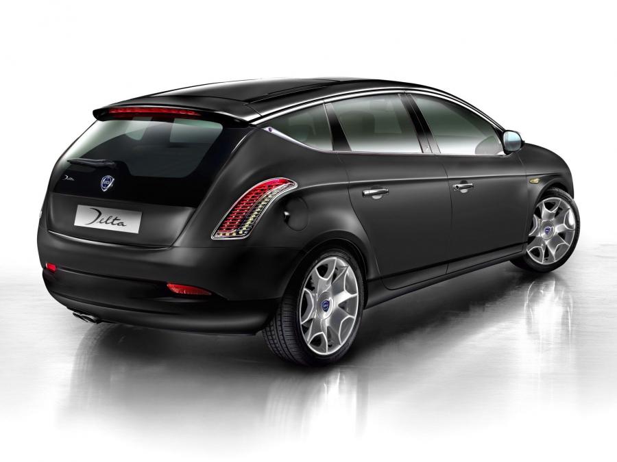  Lancia Delta Serie Speciale 2010 года  (фото 2 из 3)